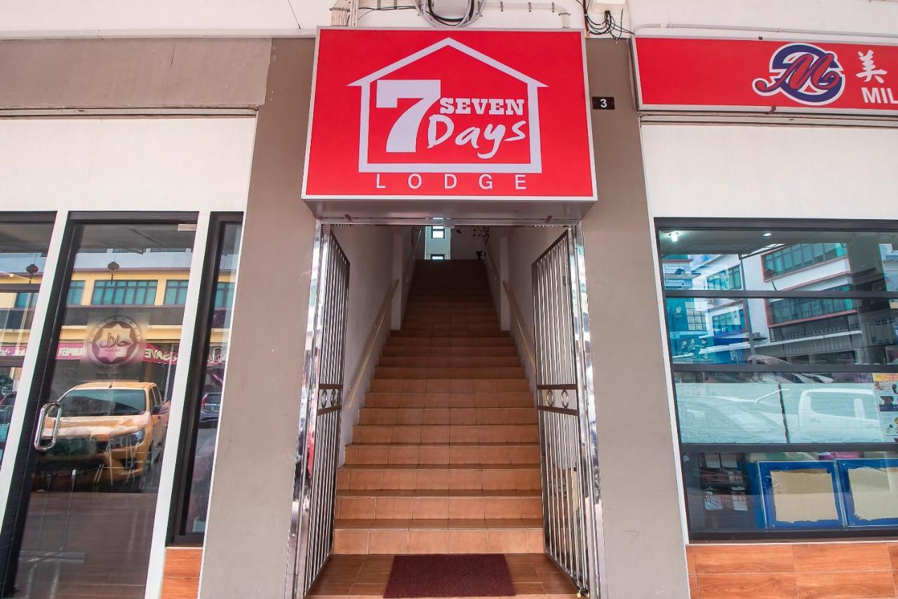 Oyo 90102 7 Days Lodge Sarikei Εξωτερικό φωτογραφία